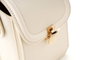 Vince Camuto Bolso Bandolera Crema en Polipiel